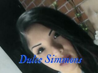 Dulce_Simmons