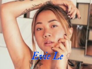 Evie_Le