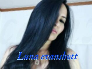 Luna_evanshott