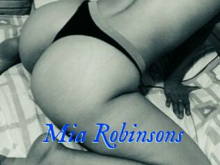 Mia_Robinsons