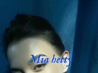 Mia_hetty