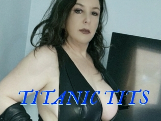 TITANIC_TITS