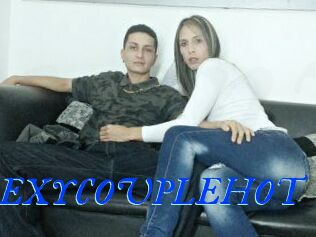 TWOSEXYCOUPLEHOT